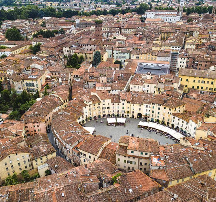 Апартаменти Dimora Leonardo. Centro Storico. Лукка Екстер'єр фото
